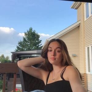 Meet your Posher, Émilie